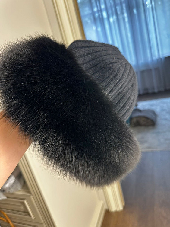 Prada Шапка