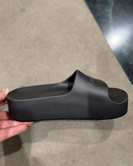 Balenciaga Шлёпки