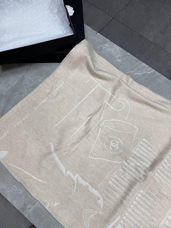 Chanel Палантин