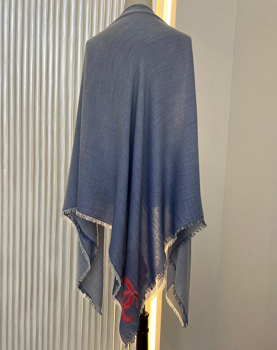 Chanel Шаль-платок