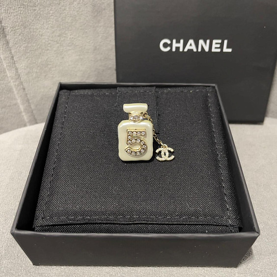 Chanel Брошь