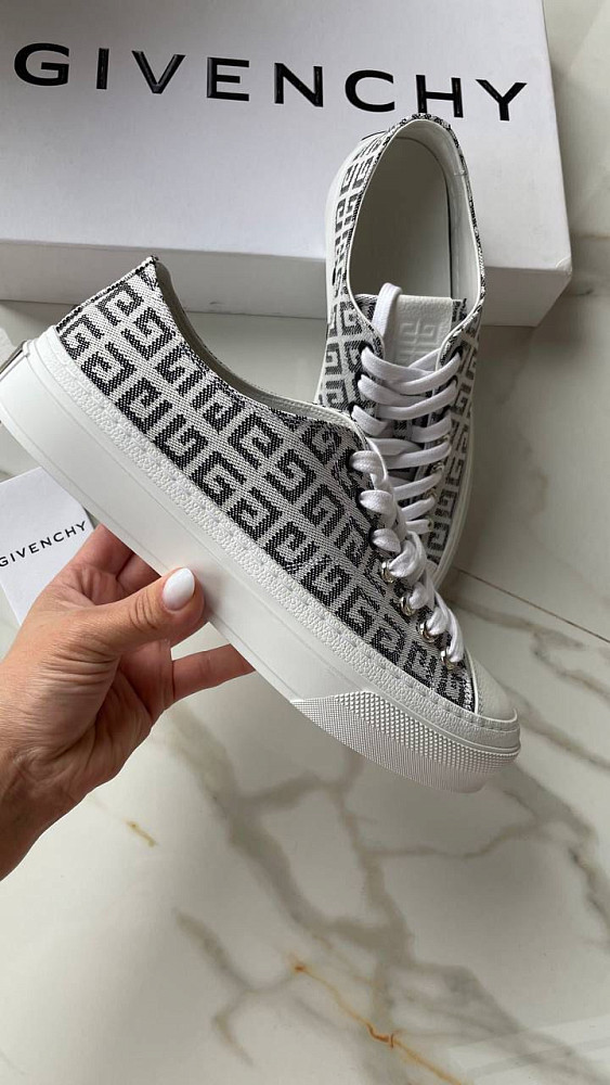 Givenchy Кеды
