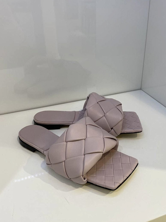 Bottega Veneta Сабо