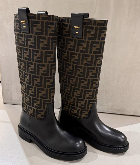 Fendi Сапоги