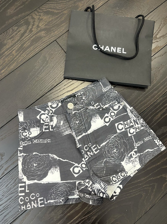 Chanel Шорты