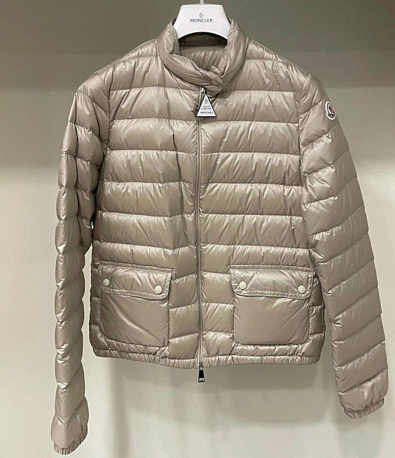 Moncler Пуховик