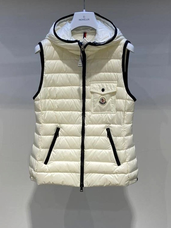 Moncler Жилетка
