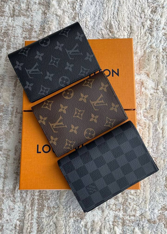 Louis Vuitton Обложки на паспорт