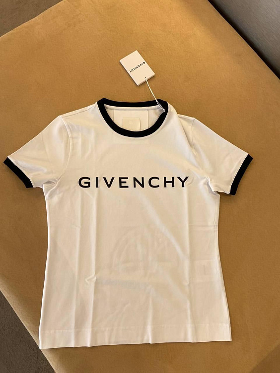 Givenchy Футболка