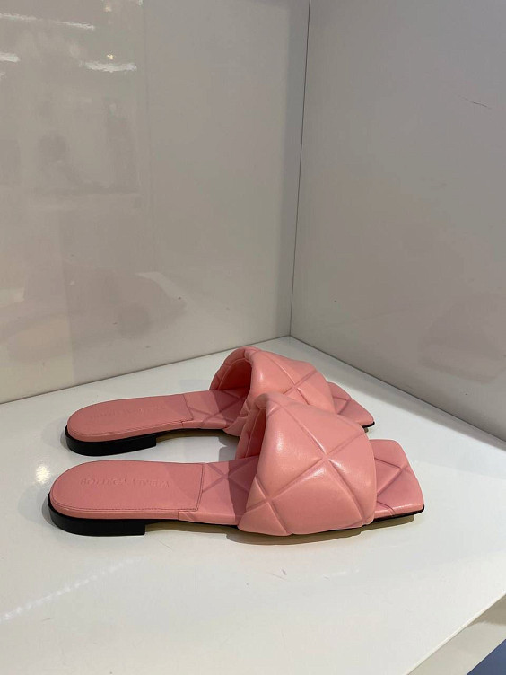 Bottega Veneta Сабо