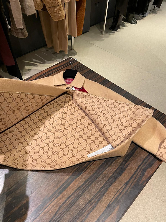 Gucci Пальто
