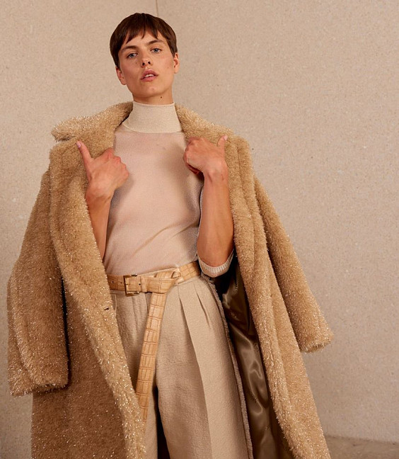 Max Mara Пальто