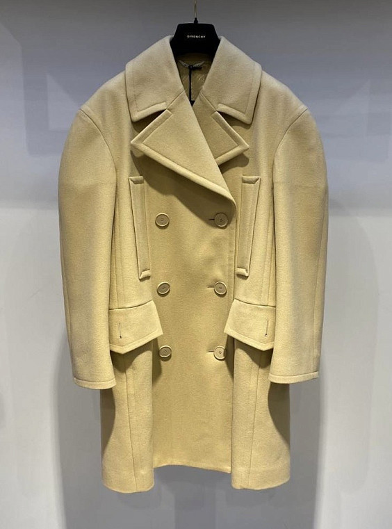 Givenchy Пальто