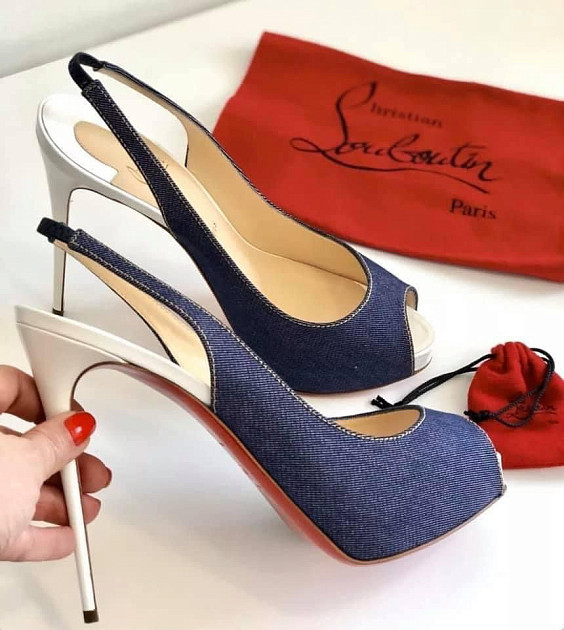 Christian Louboutin Босоножки