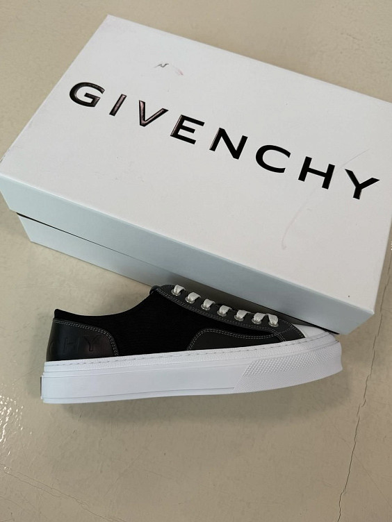 Givenchy Кеды