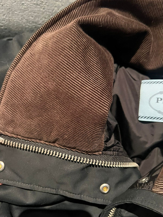 Prada Пуховик