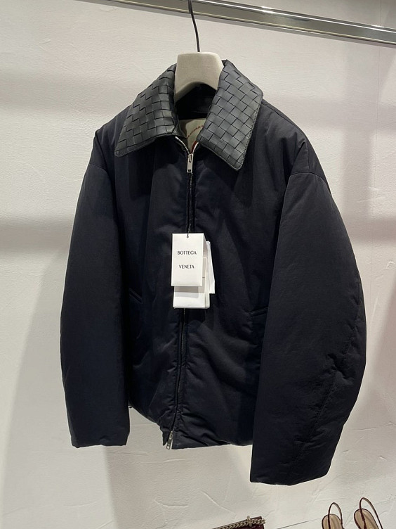 Bottega Veneta Пуховик