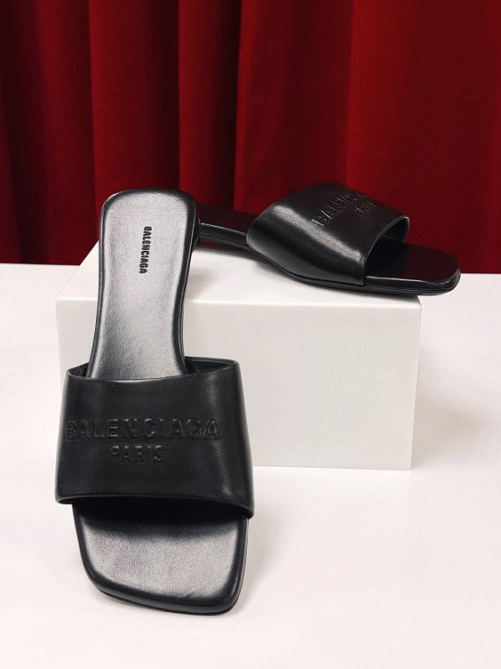Balenciaga Шлёпки