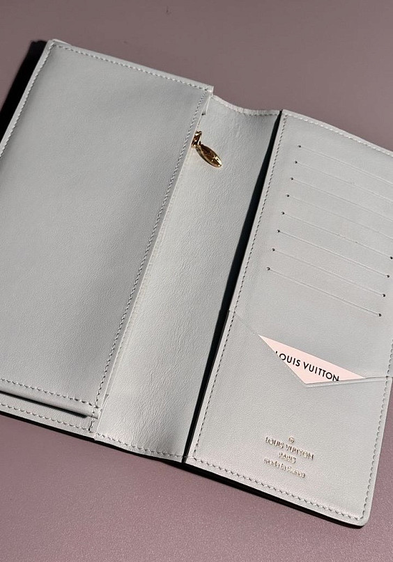 Louis Vuitton Кошелёк