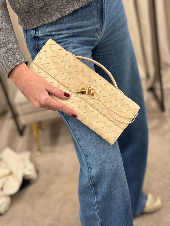 Bottega Veneta Клатч