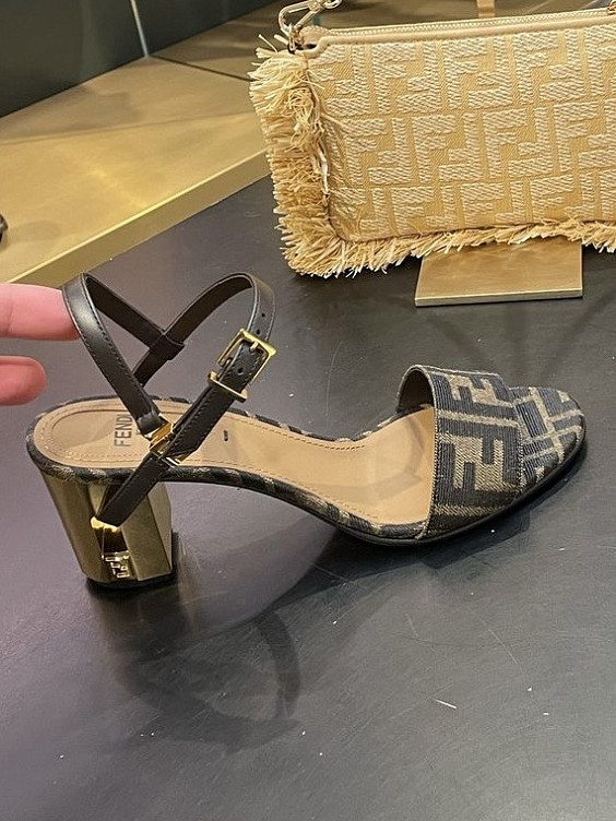 Fendi Босоножки