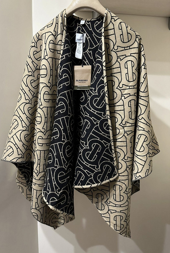 Burberry Пончо