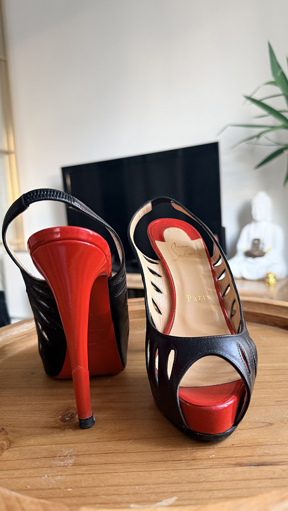 Christian Louboutin Босоножки