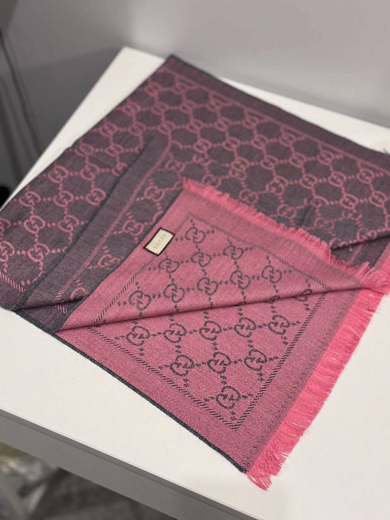 Gucci Шарф